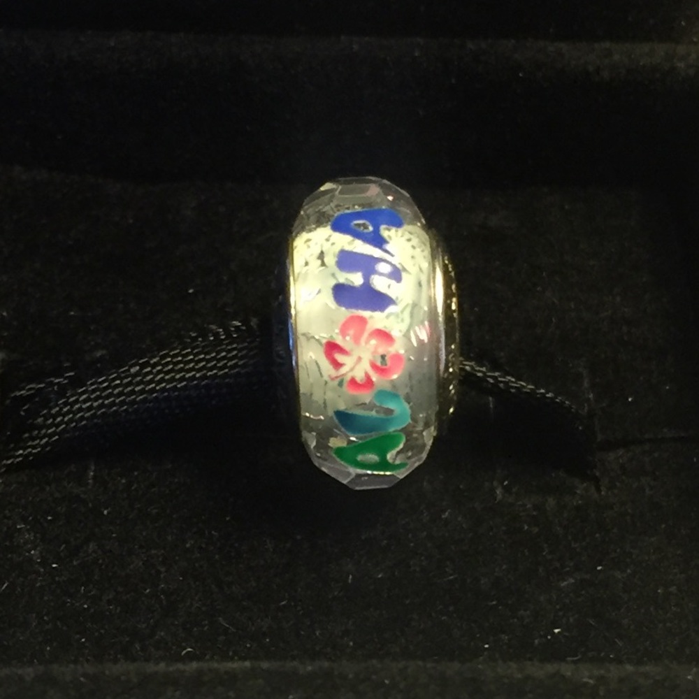 Exclusive aloha pandora charm to Hawaii